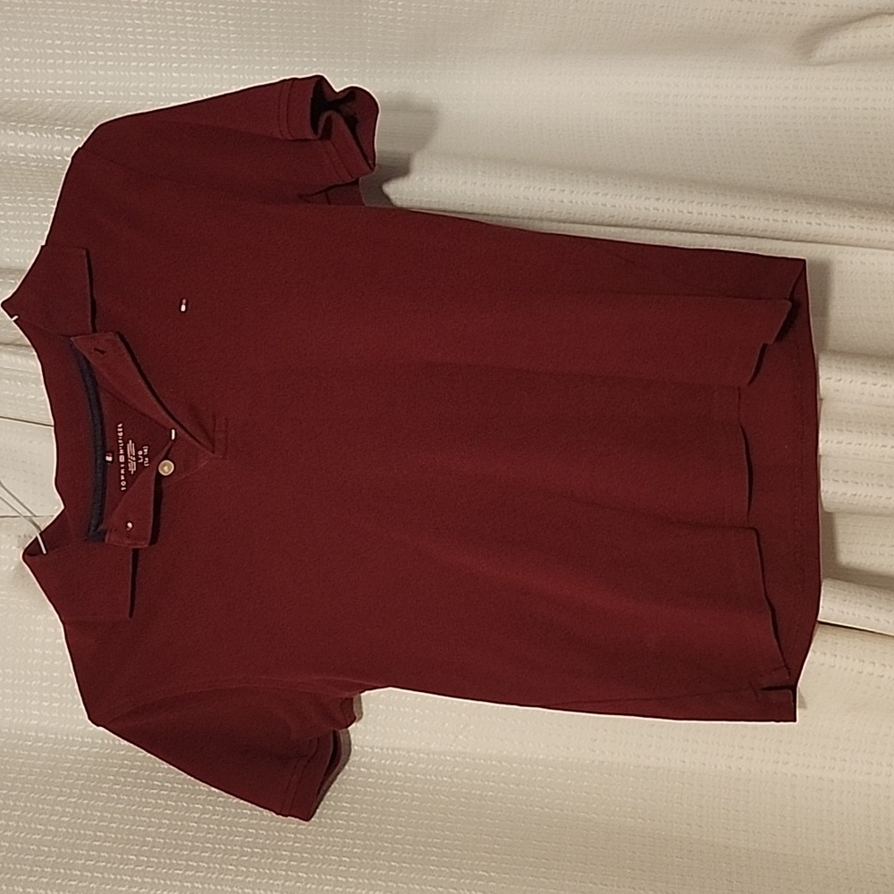 Tommy Hilfiger boys poco shirt 🎁 free with a bundle